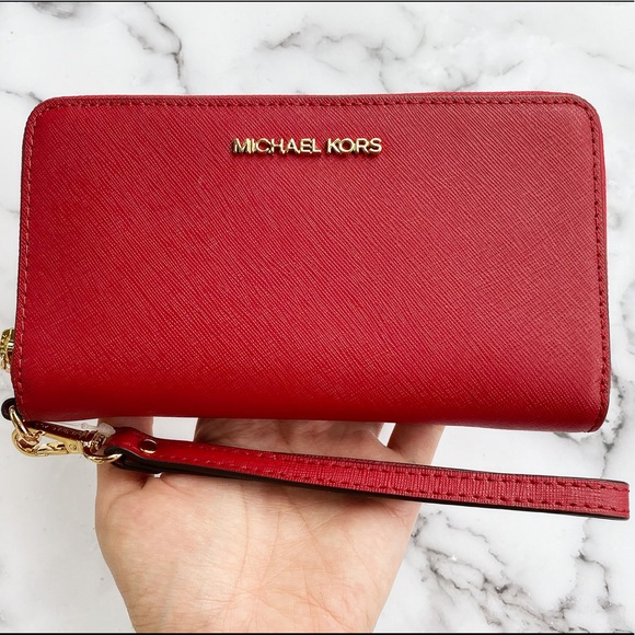 Sale‼️‼️Michael Kors Phone Wristlet Wallet - Picture 2 of 8